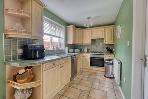 Kitchen- click for photo gallery
